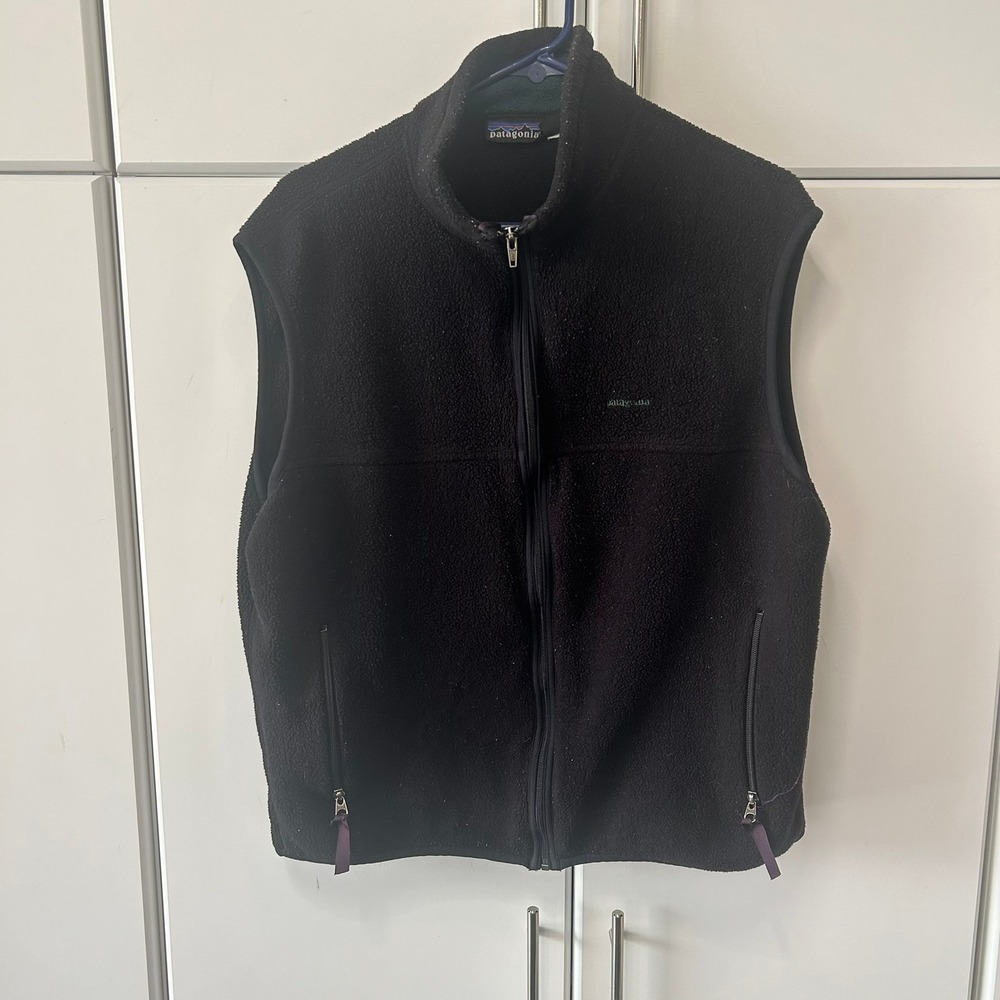 Patagonia Synchilla Fleece Vest Mens‎ Large Black Full Zip Sleeveless Jacket L